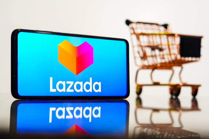 Lazada triển khai chương trình kiếm tiền trên Facebook thông qua tiếp thị liên kết.